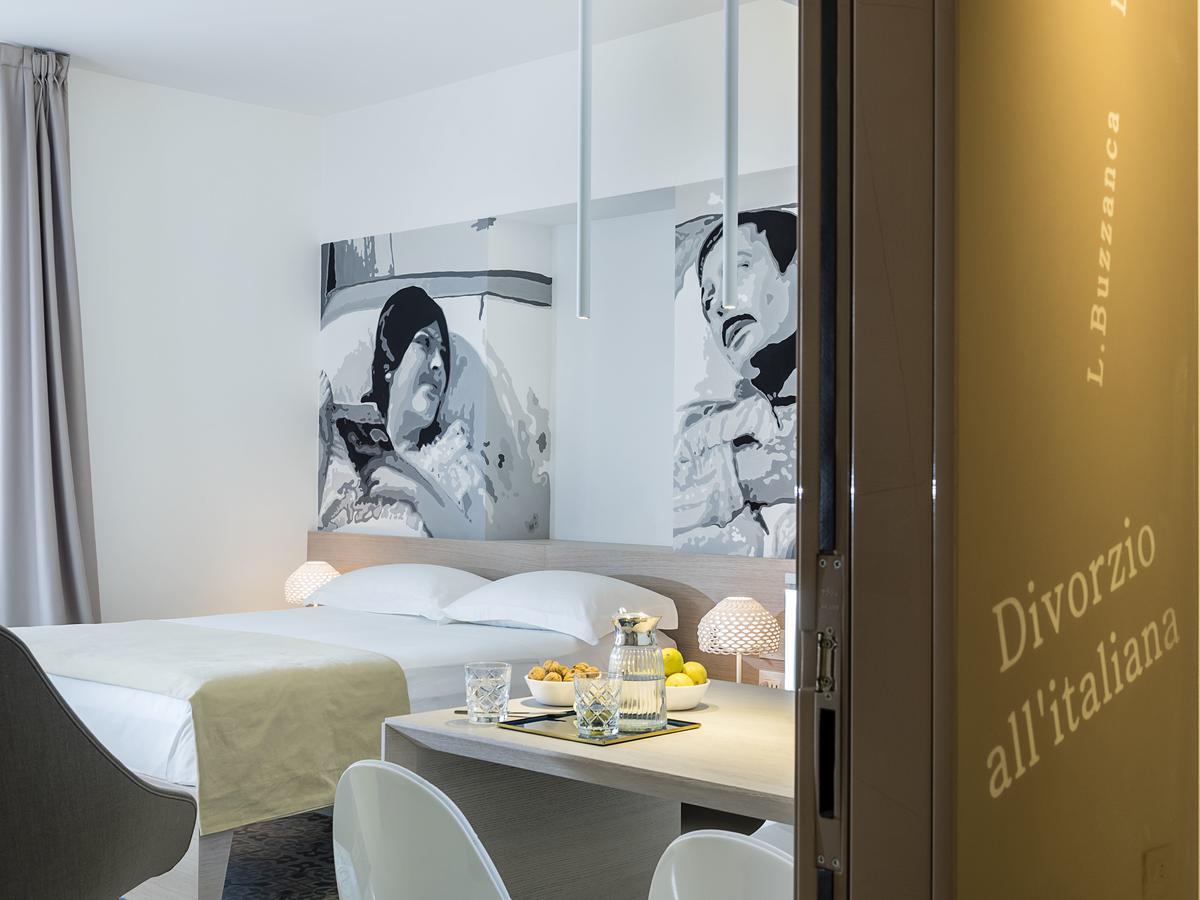 Deluxe Room,506741949:JPEG